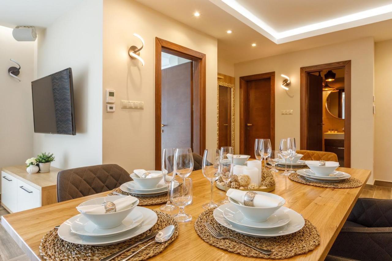 Royal Cafe Apartman Кестхей Экстерьер фото